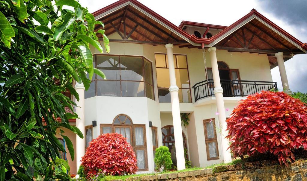 Kanda Holiday Bungalow แคนดี้ ภายนอก รูปภาพ