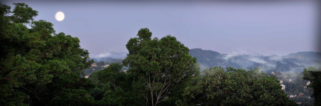 Kanda Holiday Bungalow แคนดี้ ภายนอก รูปภาพ