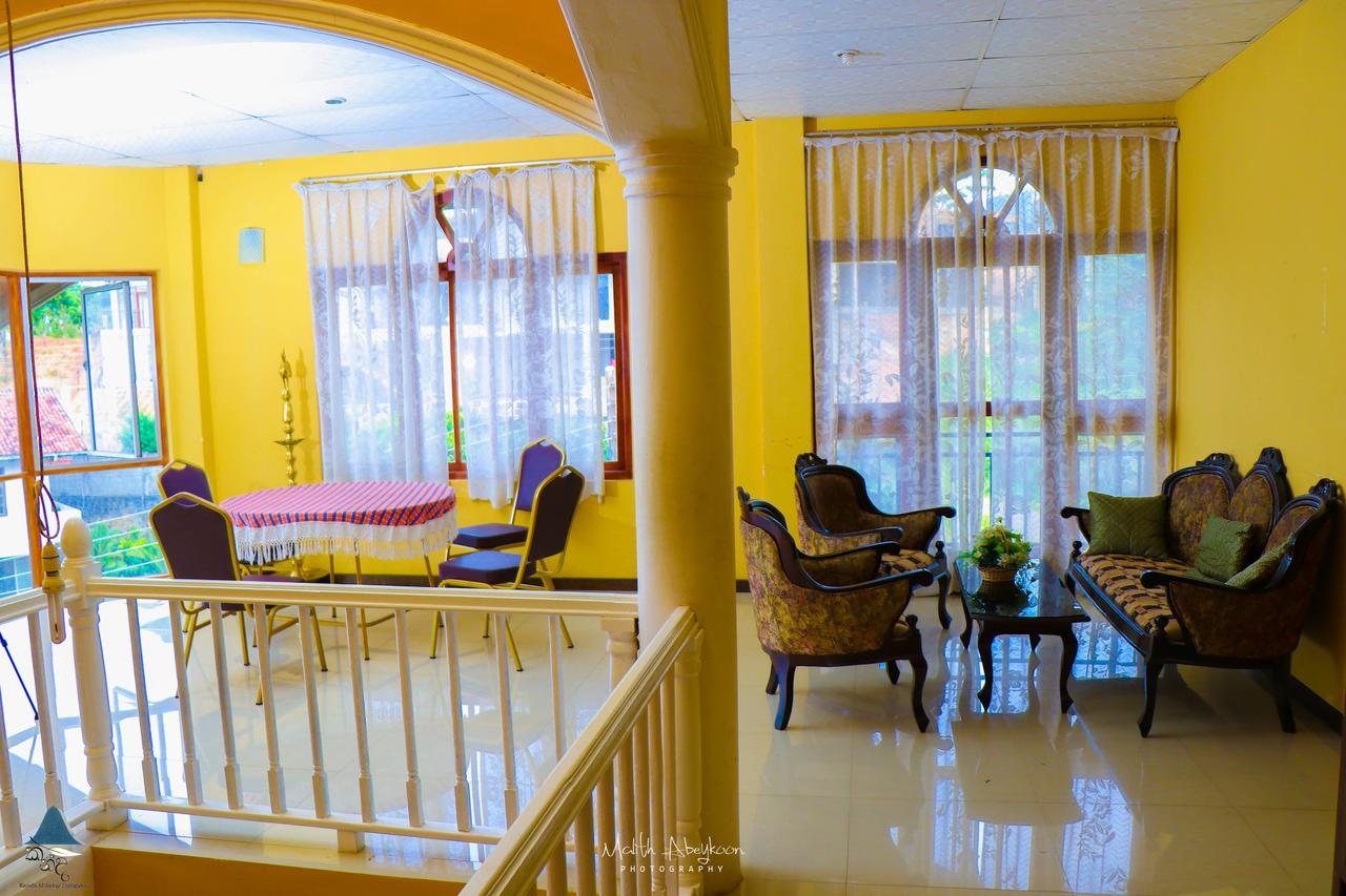 Kanda Holiday Bungalow แคนดี้ ภายนอก รูปภาพ