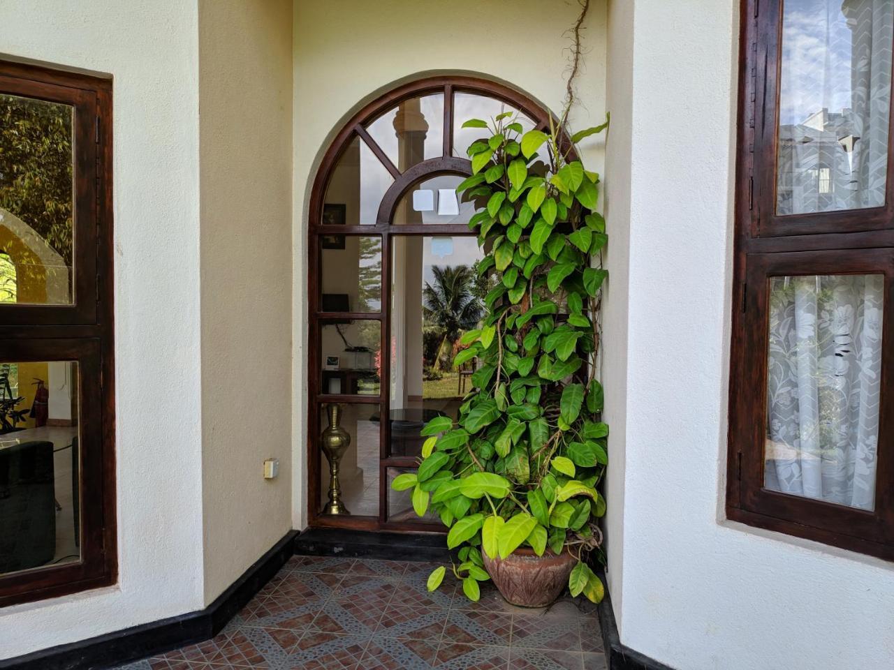 Kanda Holiday Bungalow แคนดี้ ภายนอก รูปภาพ