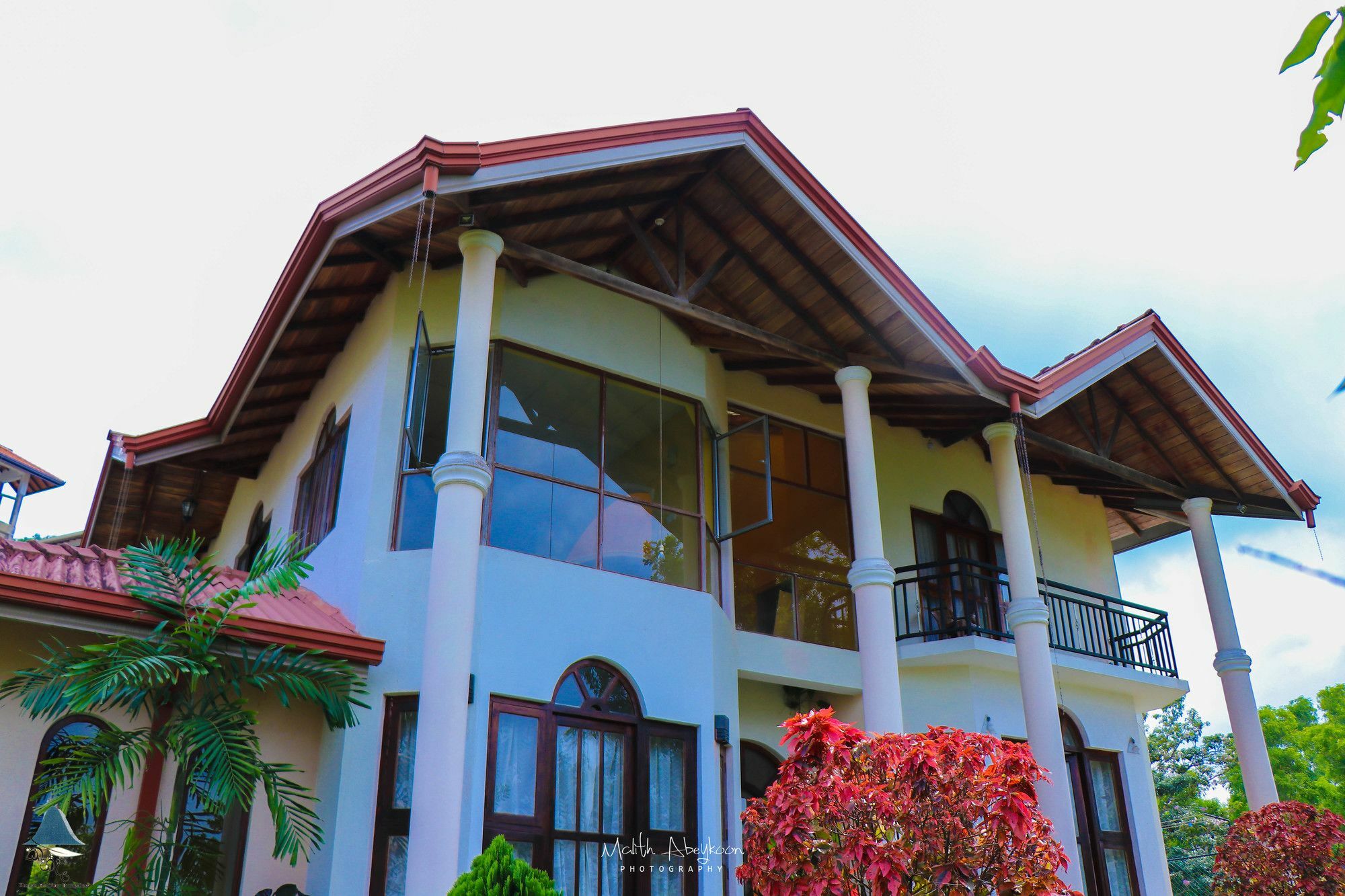 Kanda Holiday Bungalow แคนดี้ ภายนอก รูปภาพ