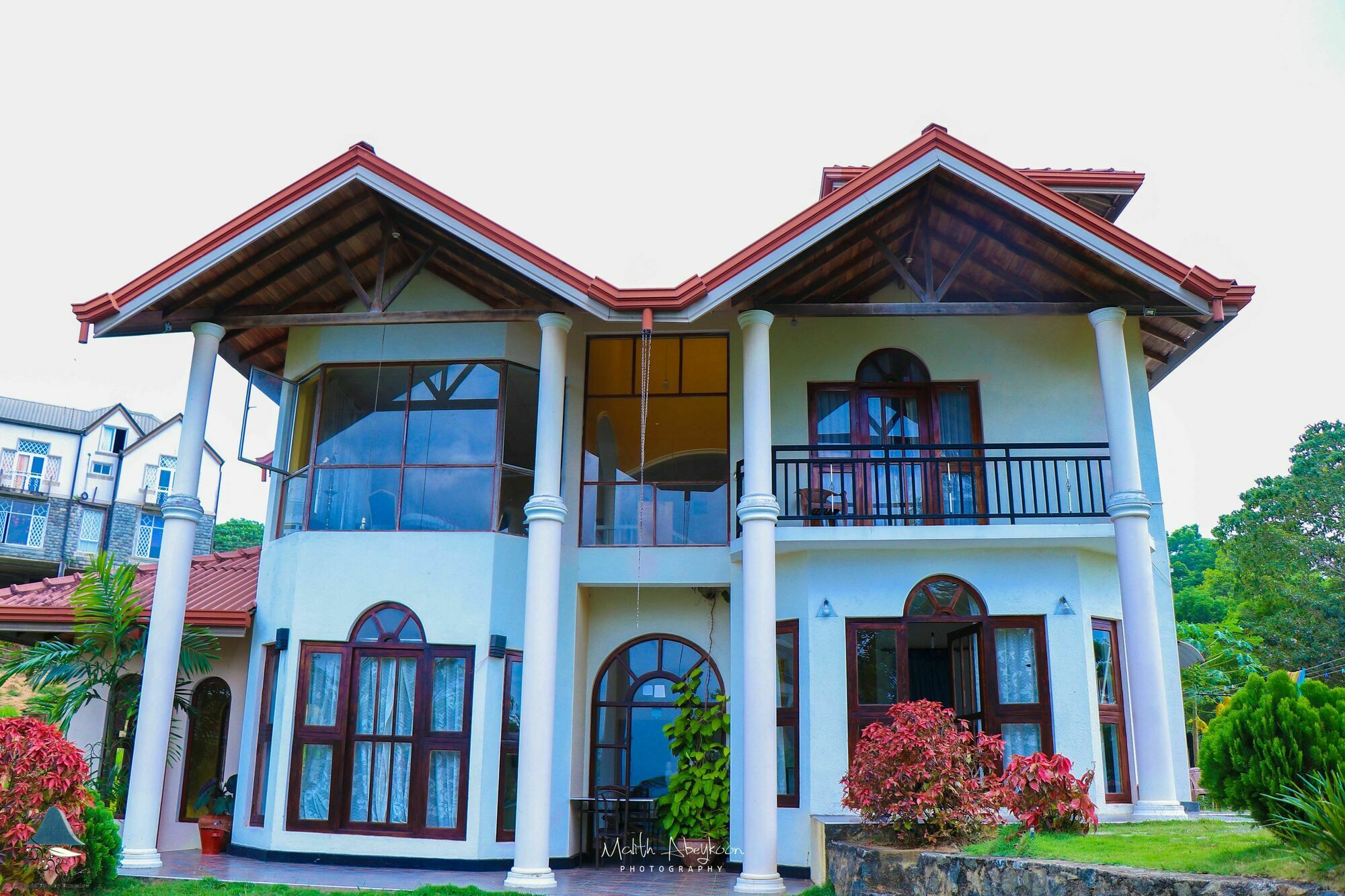 Kanda Holiday Bungalow แคนดี้ ภายนอก รูปภาพ